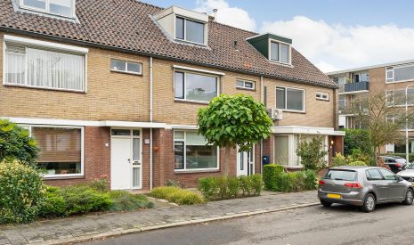 Te koop: Foto Woonhuis aan de H Roland Holststraat 45 in Zwolle